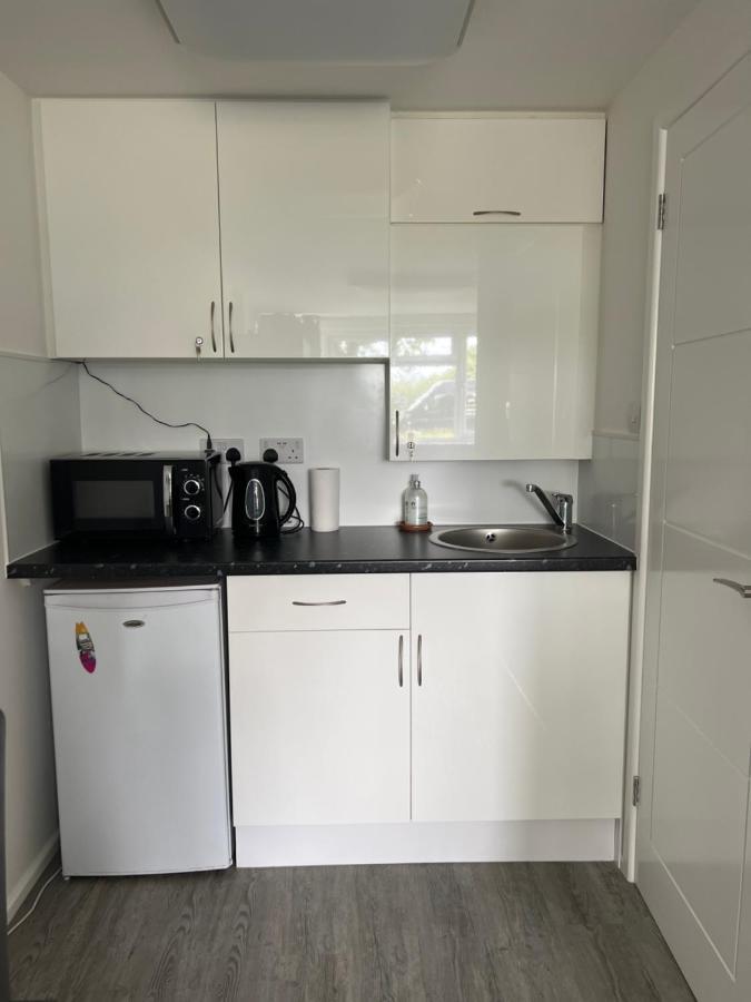 Apartament Studio In Private House Near Central Milton Keynes Zewnętrze zdjęcie