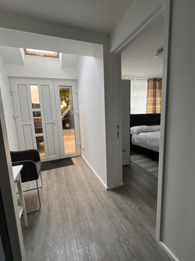 Apartament Studio In Private House Near Central Milton Keynes Zewnętrze zdjęcie