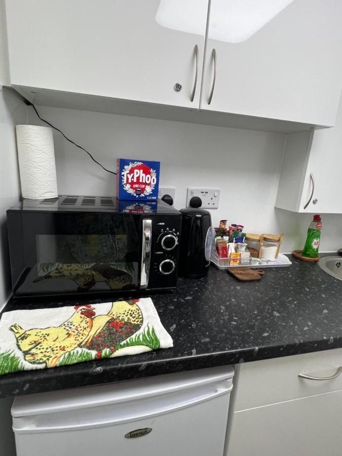 Apartament Studio In Private House Near Central Milton Keynes Zewnętrze zdjęcie